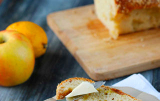Al giorno d'oggi possiamo gustare innumerevoli tipi di plumcake, da quello allo yogurt, al variegato al cioccolato, al caffè, farcito con varie creme, fino ad arrivare alla variante salata.